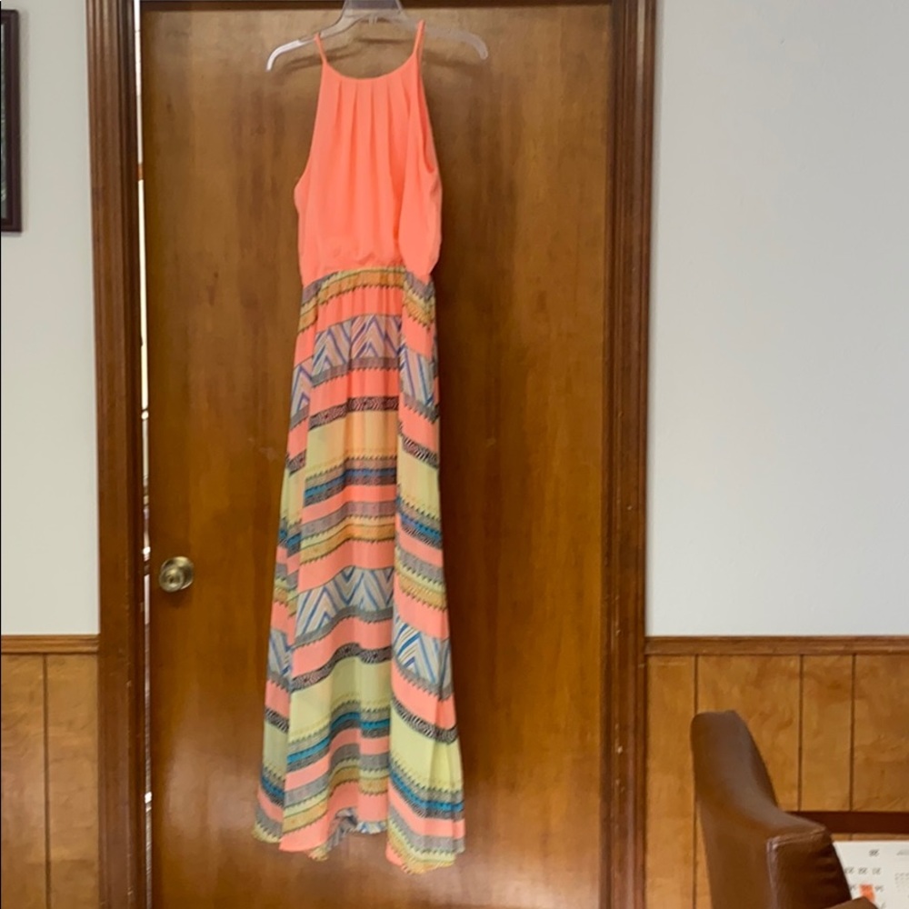 UmGee Maxi Dress